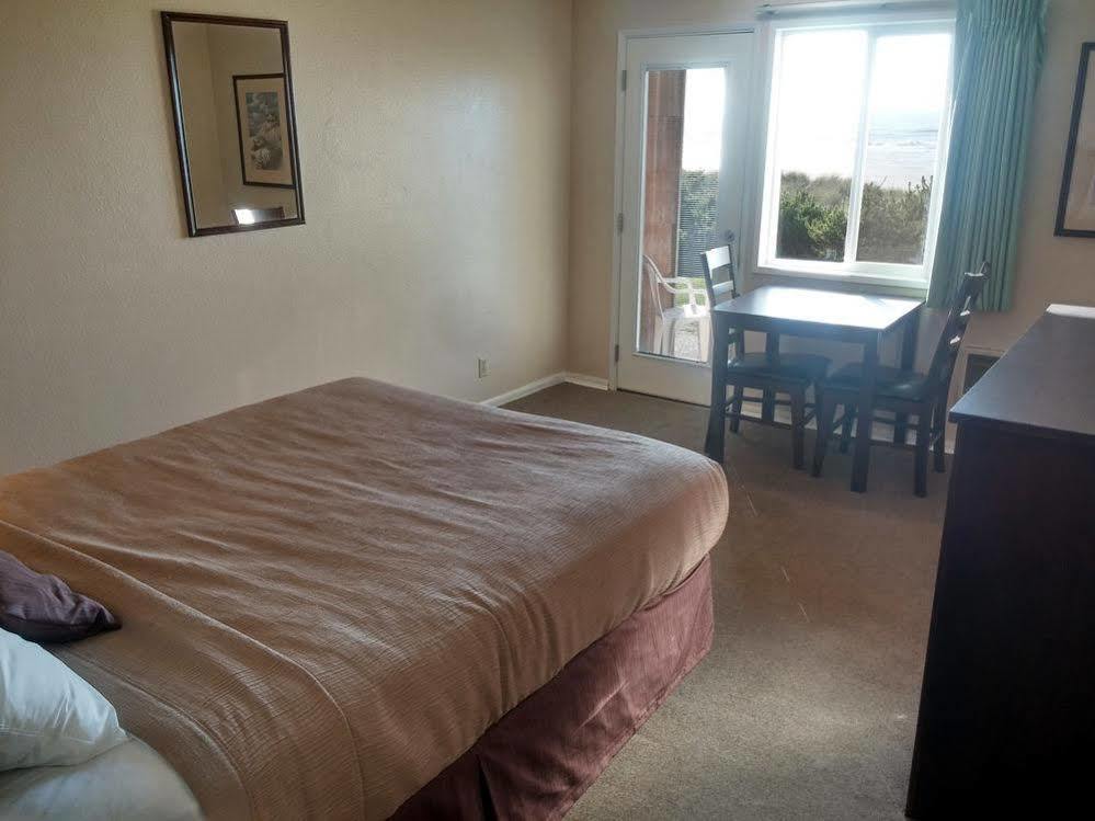 Silver Sands Rockaway Beach Esterno foto